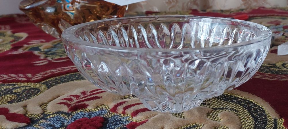 Хрустальна салатниця!