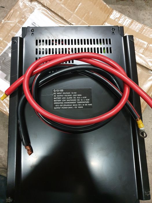 1000 Watts / 2000 Watts peak Inverter64172203494657124