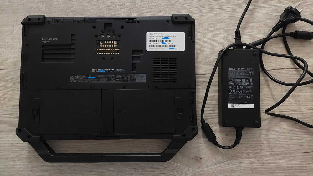 Dell 5420 Rugged i5 8gen RX540 16/1TB SSD NVMe Full HD 2x LAN GPS LTE