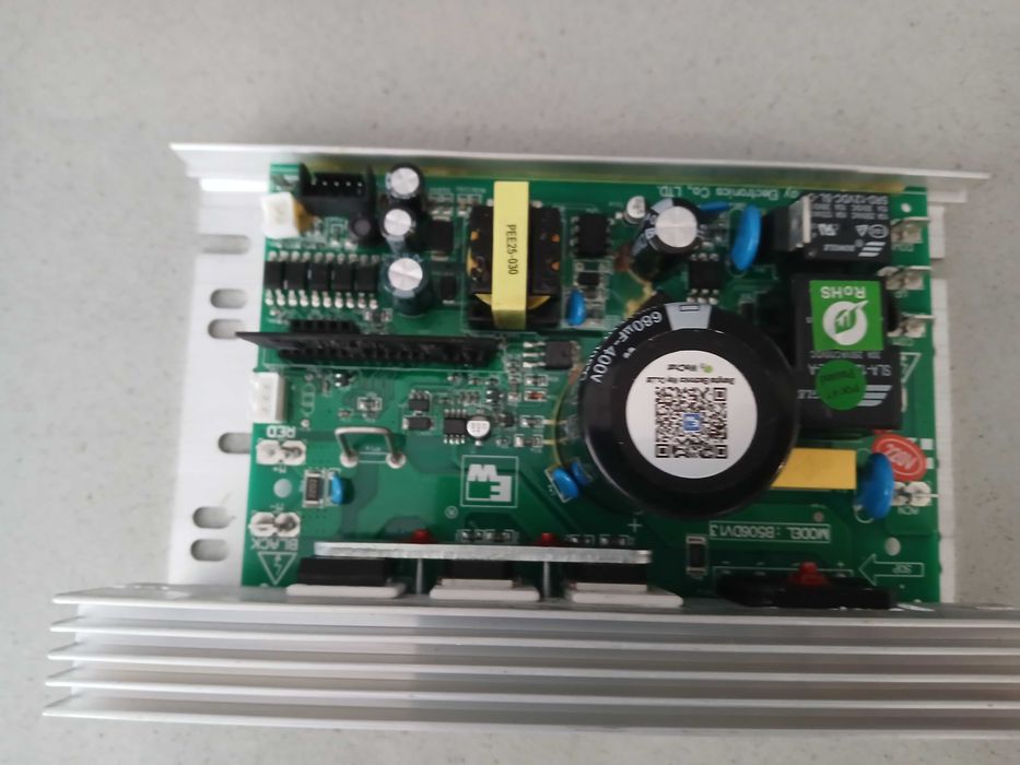 Passadeira de corrida DOMYNOS T900C+ placa eletrónica