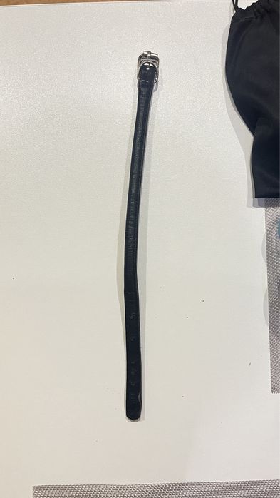 нашийник із шкіри