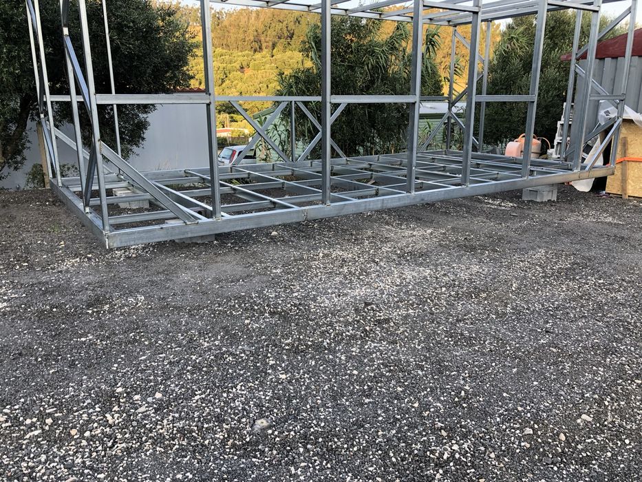 Modulos em aço galvanizado estrutural521691016588830725
