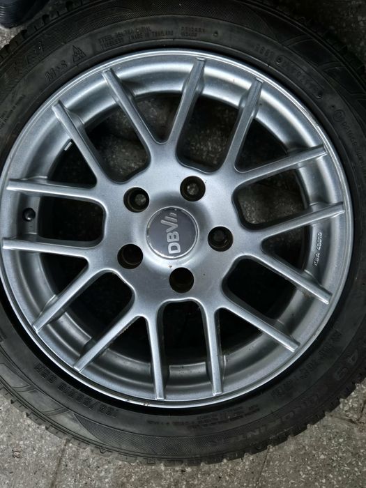 Zadbane alufelgi z dobrymi  oponami,ładny bieznik 195/55R15 85H