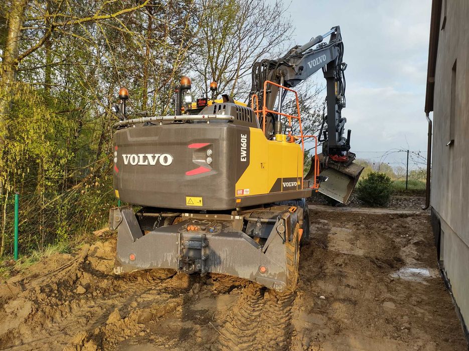 Wykopy ,Roboty Ziemne ,Koparka z rototilt