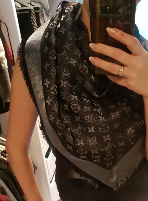 Chusta Louis Vuitton model Shine