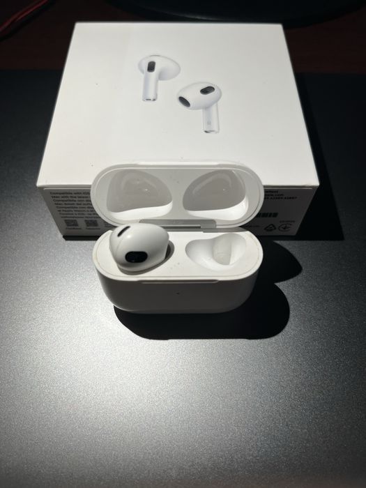 Навушники airpods 3 розбір, лівий наушник та кейс. ОРИГІНАЛ