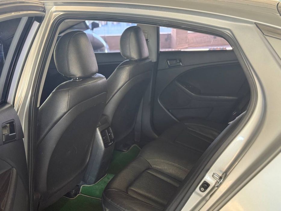 Kia K5 2012 Lpi/газ