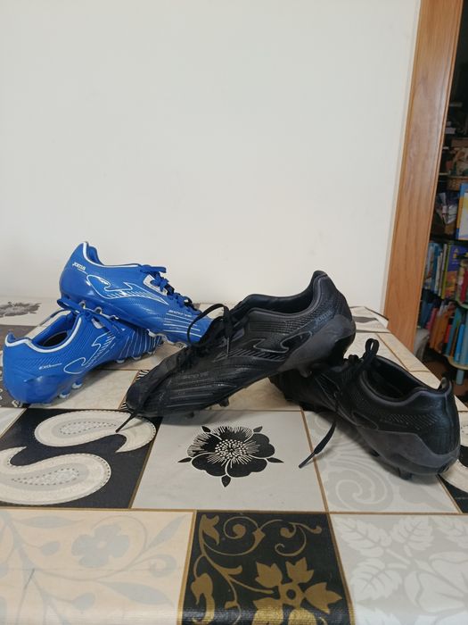 2 pares r chuteiras por 65 euros