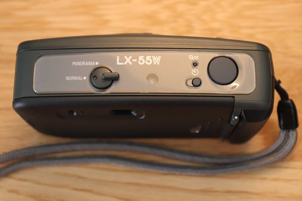 Point and Shoot Ricoh LX-55W64584631475073123