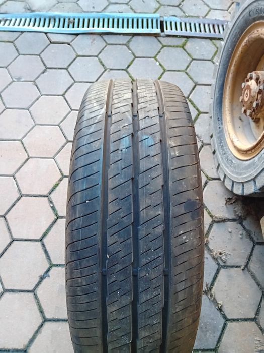 4 pneus marca continental 215/65