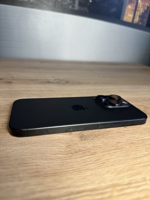 Apple iPhone 15 Pro 128GB / stan idealny / Bat. 100%