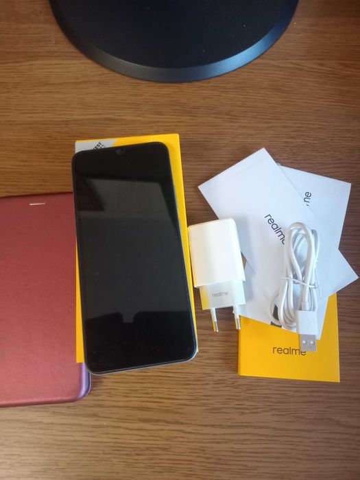 Смартфон Realme C30