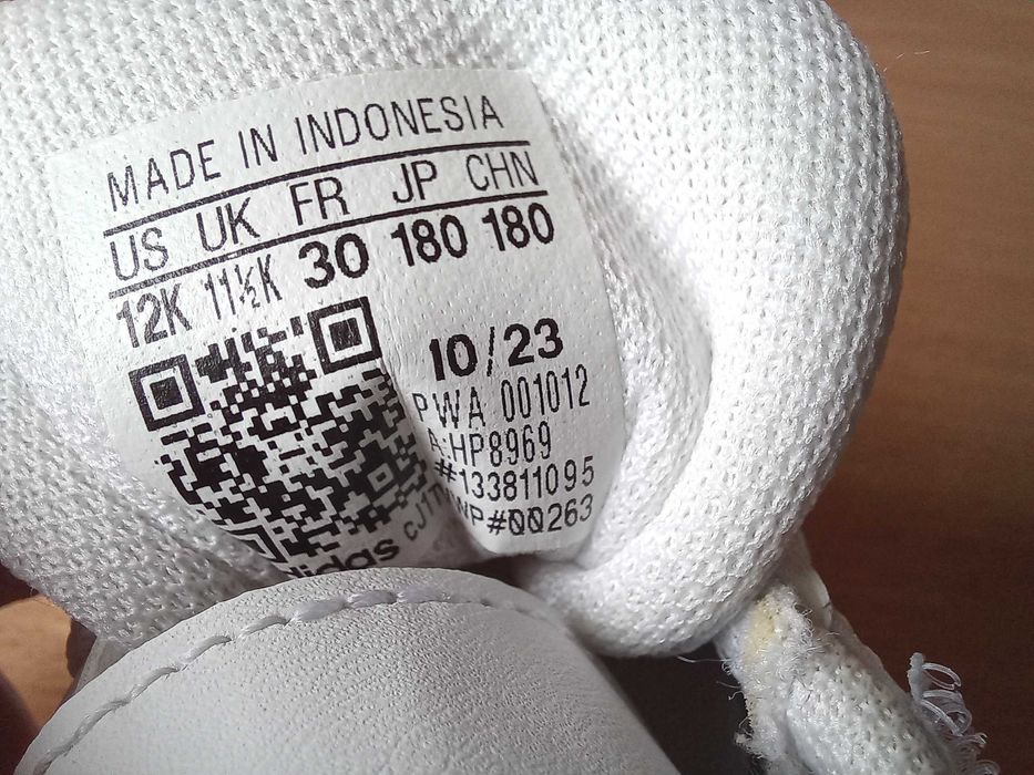 Кросівки Adidas 30 р. устілка 19 см.