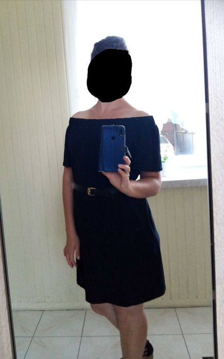 Czarna hiszpanka H&M