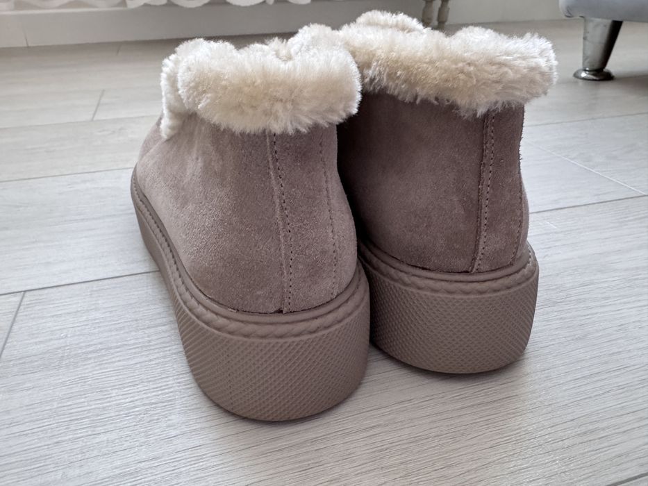 Зимові замшеві лофери
