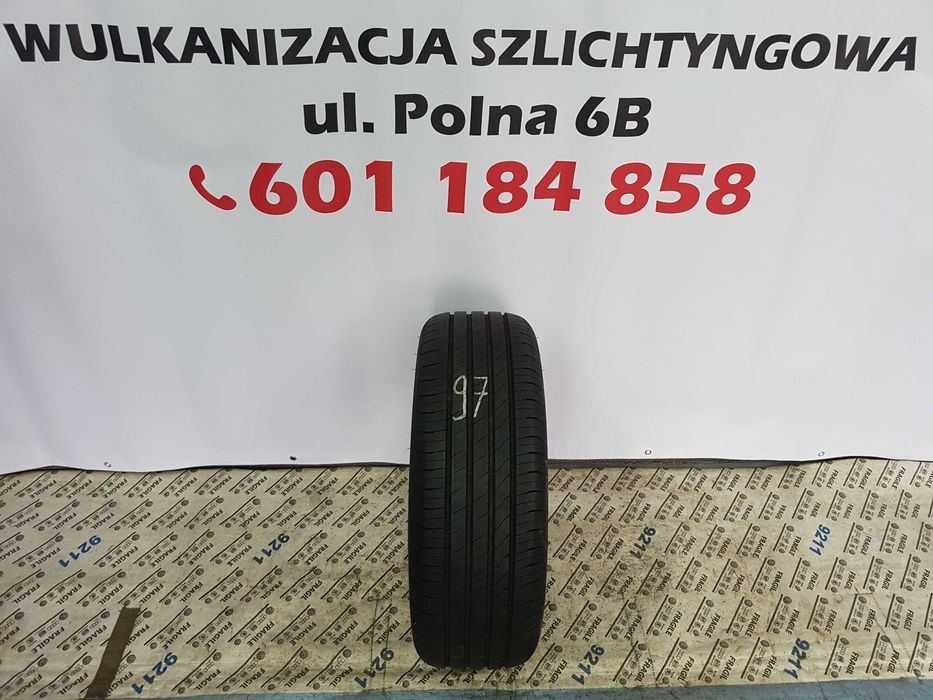 Opona Letnia Goodyear Efficient Grip 215/55R17  215/55/17