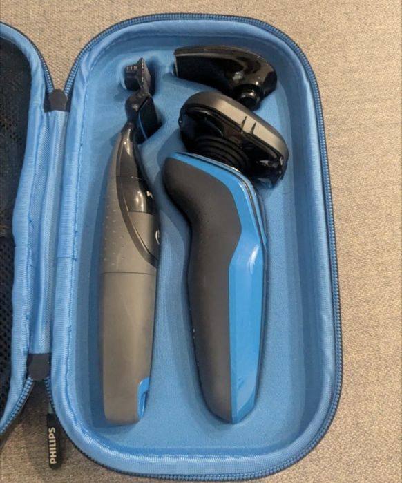 Продам электробритва Philips AquaTouch серии 5000