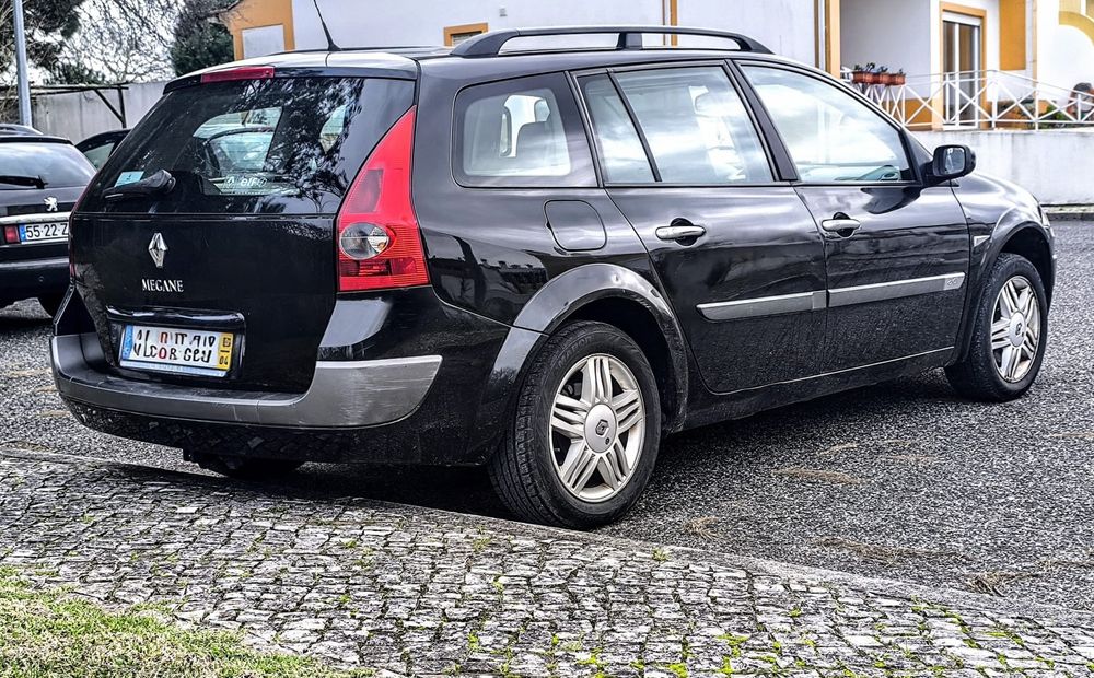 Renault Megane 1.5 Dci - 100cv - Com engate de Reboque