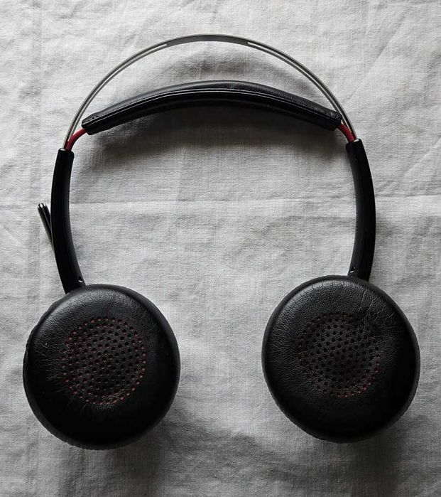 Plantronics Voyager Focus UC-M Headset Bluetooth