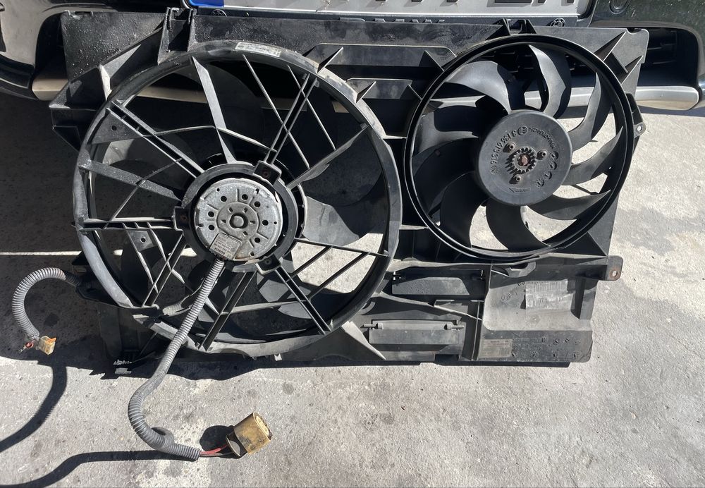 Вентилятори охолодження VW T5 2.5 TDI (з дифузором в зборі)