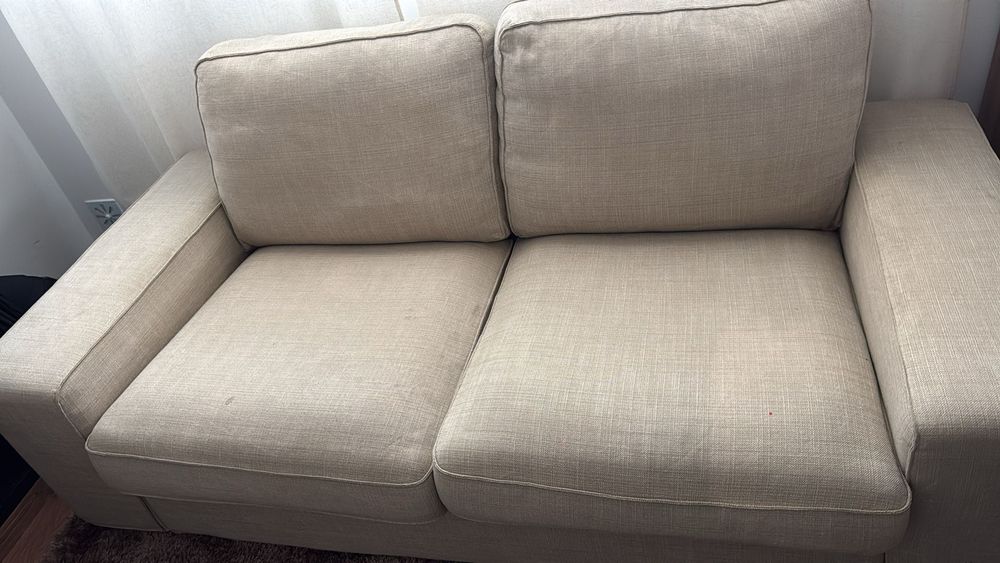 Sofá Kivik 2 lugares