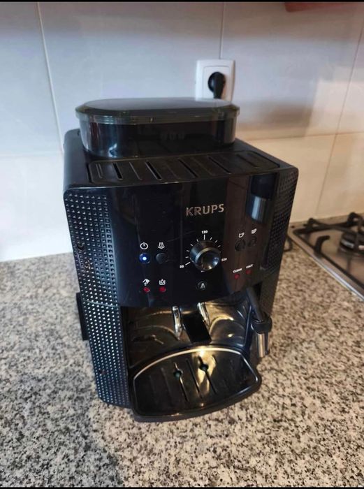 Máquina Café Krups Automática com moinho