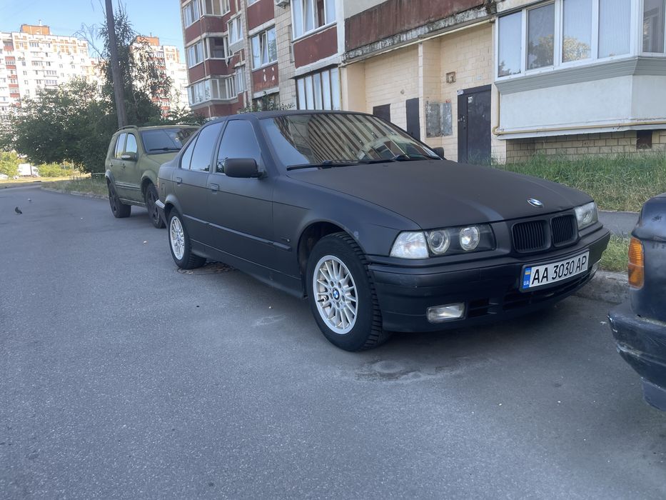 BMW E36 2.5 газ/бенз акпп