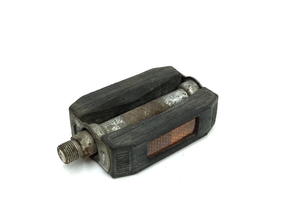 NOWY Prawy pedał Romet Jubilat Zenit Alka Agat Flaming