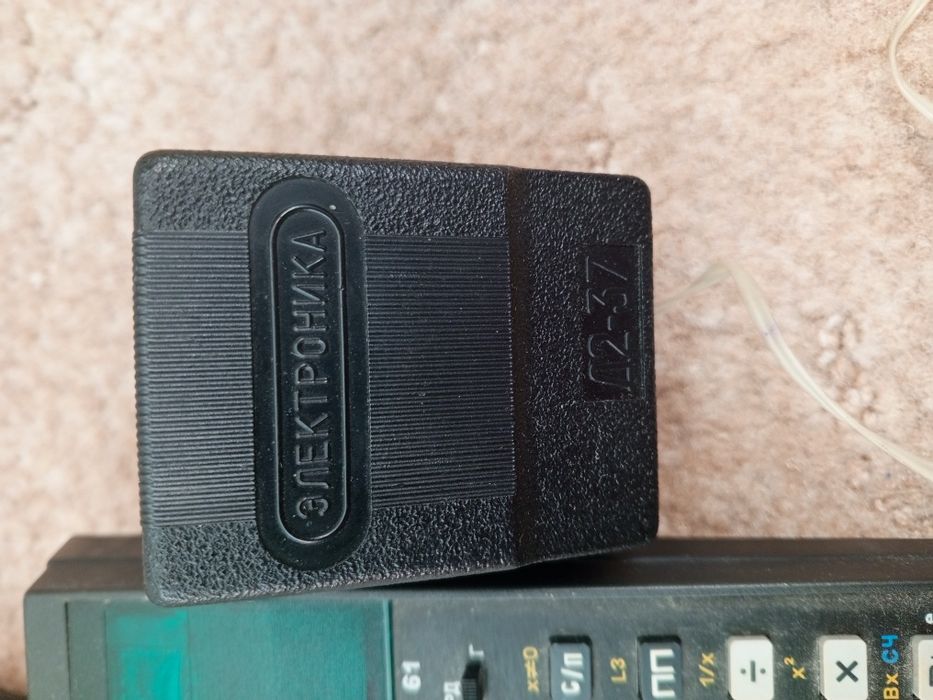 Микрокалькулятор  Электроника МК-61 Электроника Б3-37