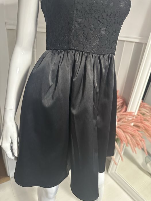 Sukienka czarna mala czarna S