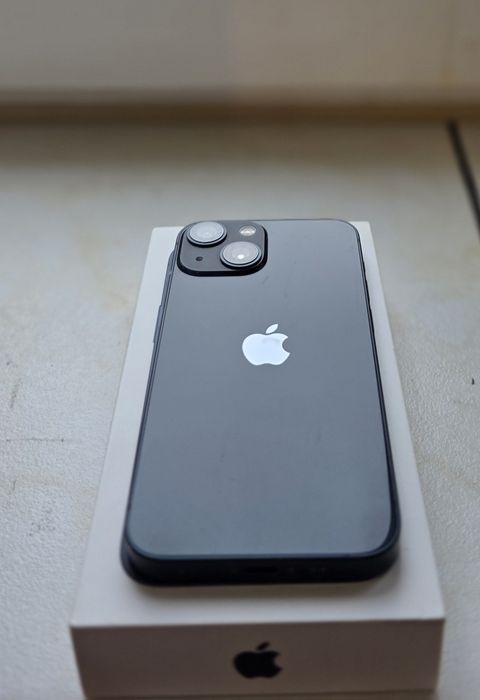 Sprzedam  iphone  13 mini stan idealny