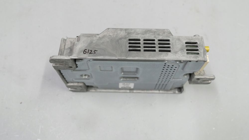 bmw g20 g30 wzmacniacz audio mid dab harman 5a2d564