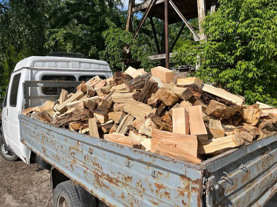 Продам дрова колотые Чернигов недорого дуб акация сосна берёза