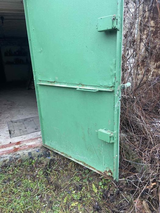 Продам гараж  с пристройкой