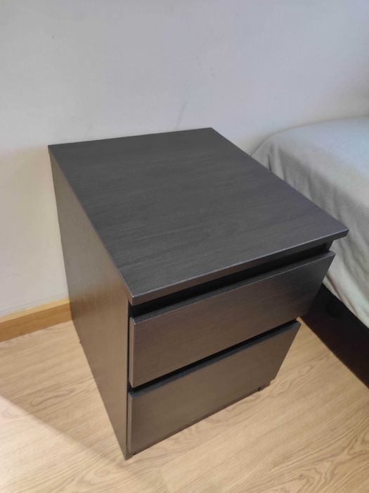 mesas de cabeceira x 2  (como novas IKEA)c