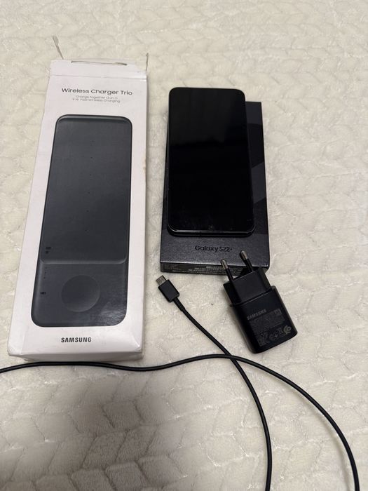 Samsung s 22 com acessorios de carregador + Relogio smartwatch Samsung