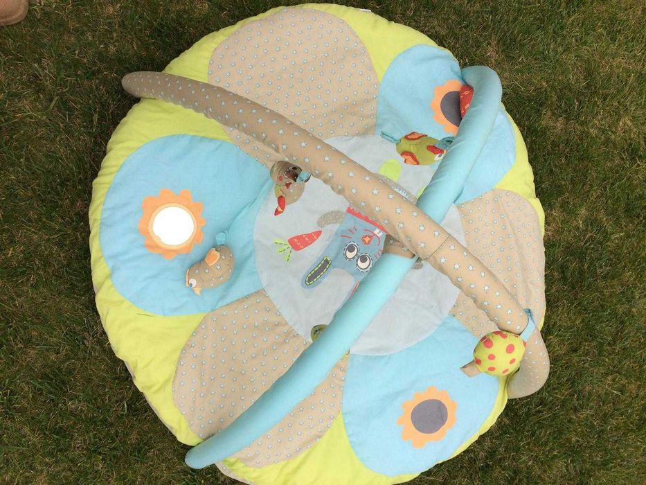 Tapete de Atividades com Arco