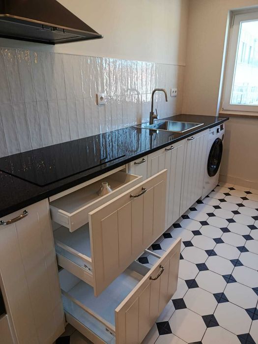 Apartamento T1+1 renovado em zona central (Rua 25 de Abril)