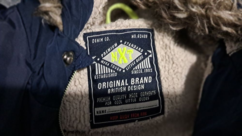 Kurtka zimowa granatowa z kapturem ocieplana Next r ok 110