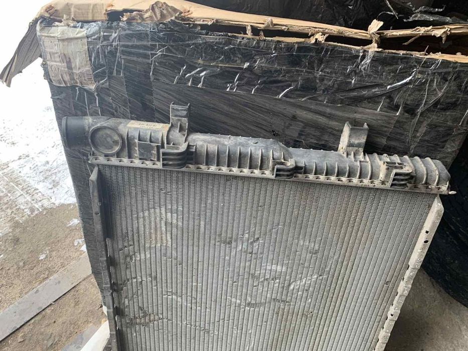 Радіатор охолодження двигуна Mercedes Vario 614 TDI
