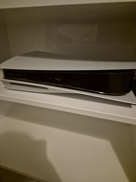 Ps 5 825 z napędem +gra Worms