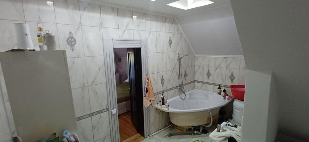 Продам дом 285 м² Левобережный уч 10 соток Район ТРЦ «Караван»