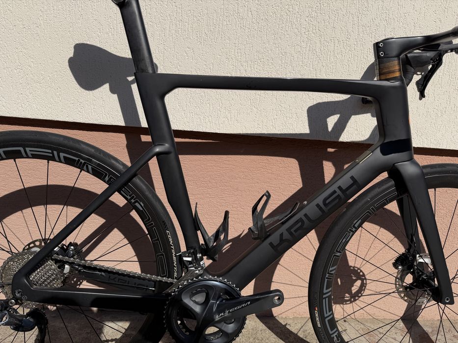 Rower szosowy Krush, hydraulika, Ultegra, full carbon, kola carbon
