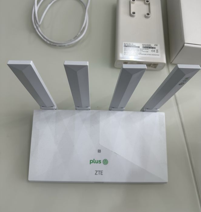 Modem zewnetrzny ZTE MC889 i Router Wi-Fi ZTE T3000