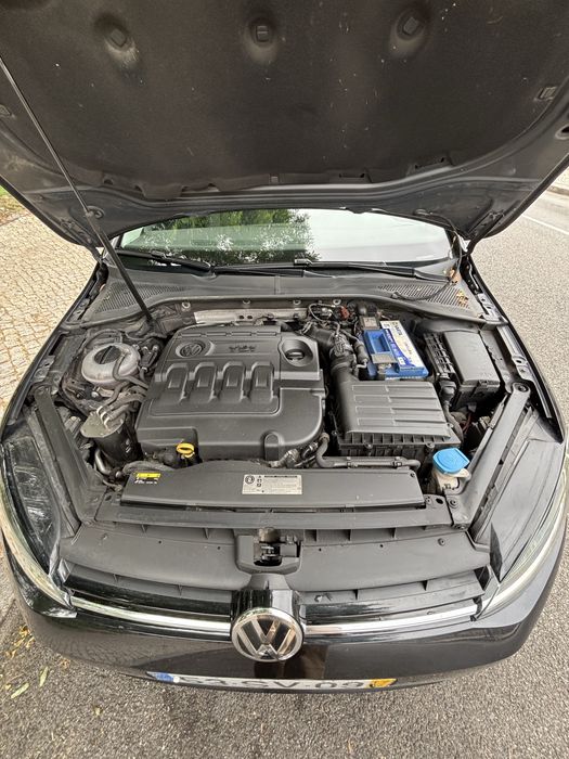 Volkswagen Golf Variant 1.6 TDI Highline DSG