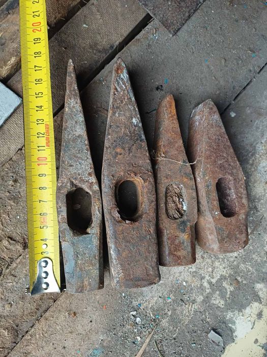 , ключ газовый 2, . Наждак пром. Тиски.