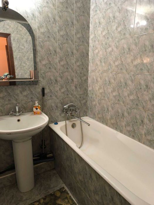 продам 1к.кв на Алексеевке, пр.Л.Свободы 46-в, с мебелью и техникой