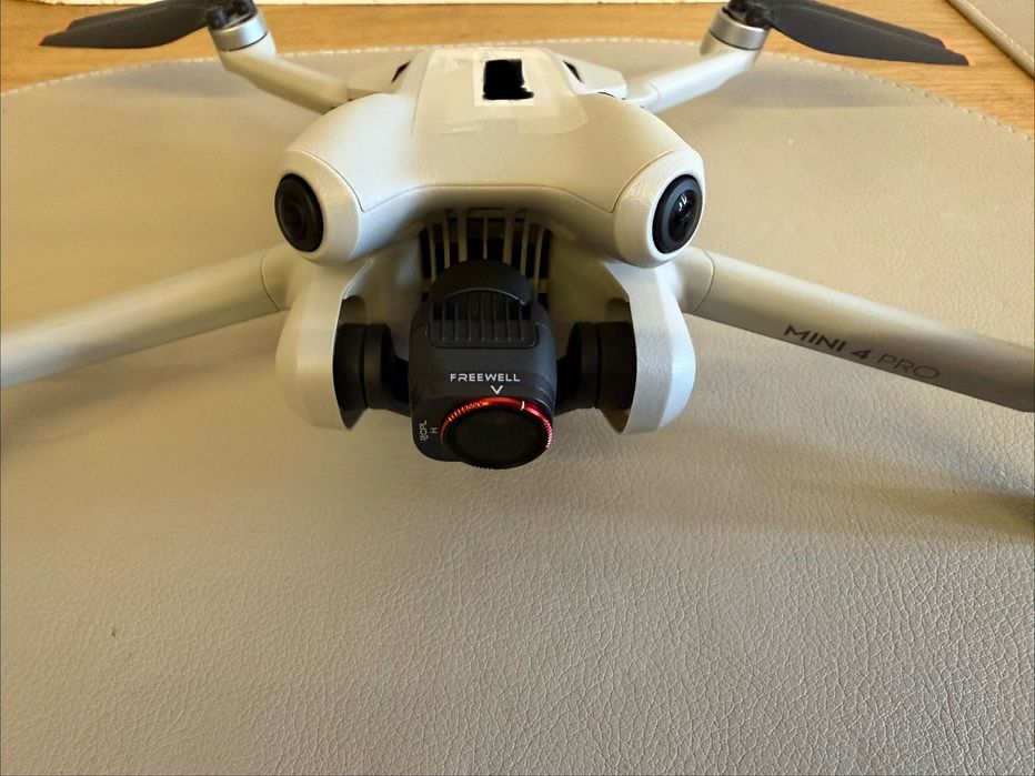 Dron DJI mini 4 PRO Fly More Combo