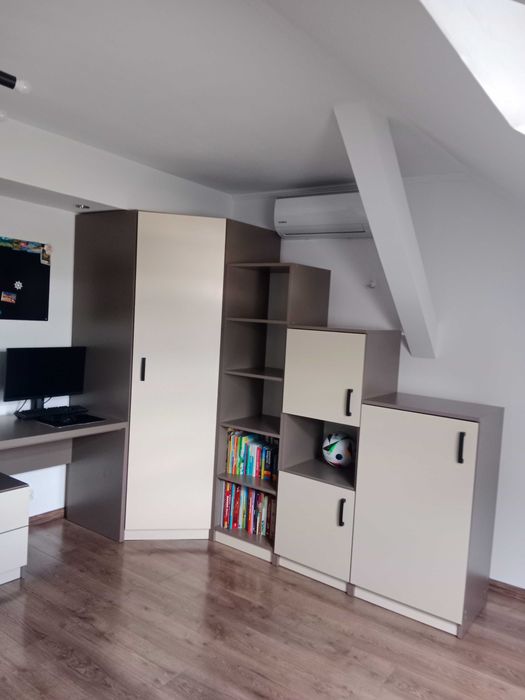 Meble do pokoju nastolatka z łóżkiem 110x200 bez materaca