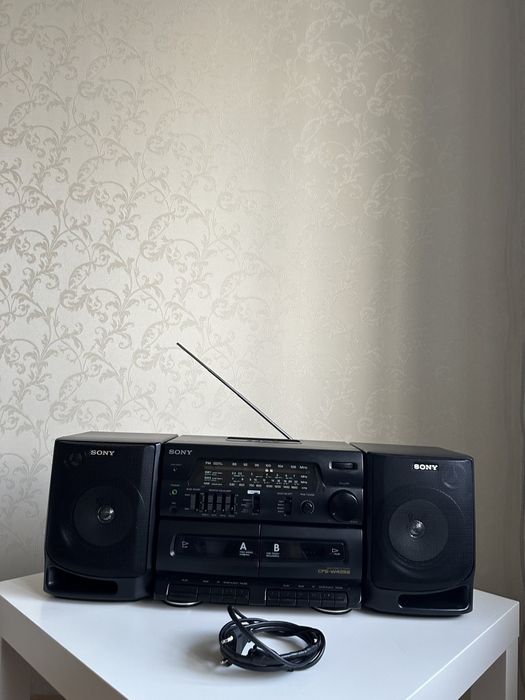 Касетна магнітола Sony CFS-435W 95рік. Бумбокс!